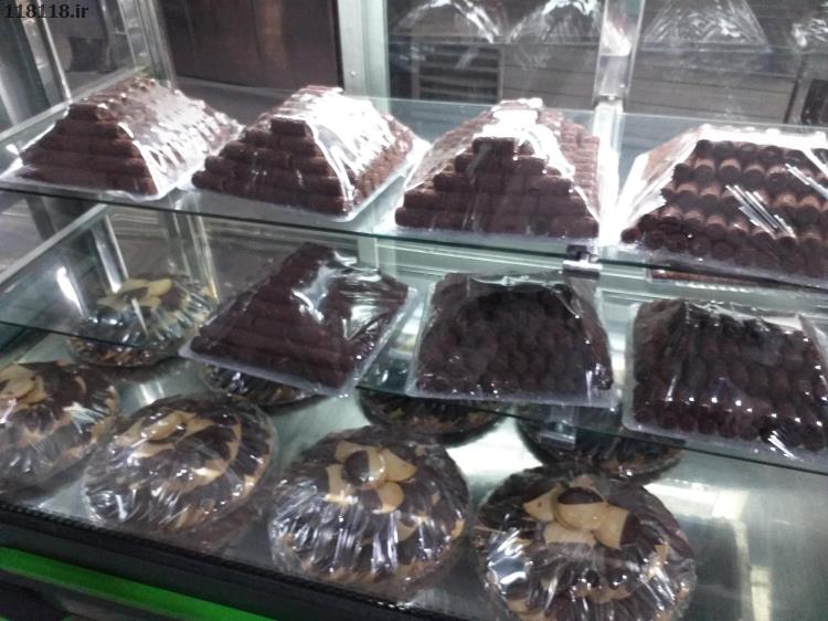 شیرینی سرای برگ سبز