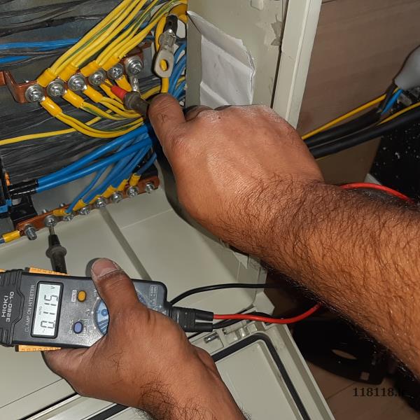خدمات فوق تخصصی آیفون تصویری درب اتوماتیک انتن مرکزی دزدگیر دوربین مداربسته